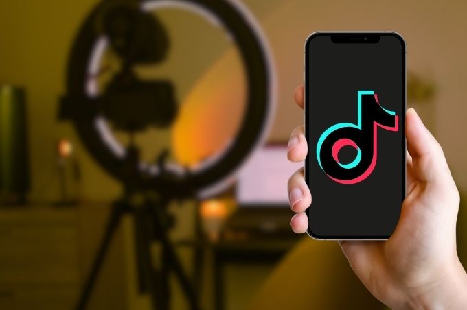 Farkasstudio.hu TikTok oldal